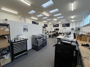 9 Crittall Rd, Witham to rent Interior Photo- Image 2 of 7