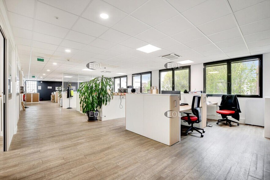 Office in Gentilly for sale - Building Photo - Image 1 of 13