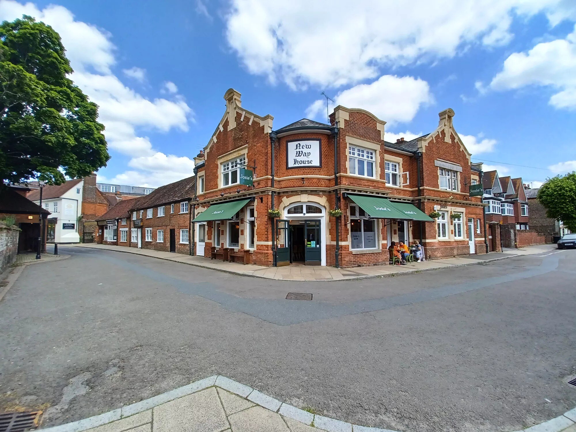 1-4 St. Peters Rd, Petersfield for sale Primary Photo- Image 1 of 1