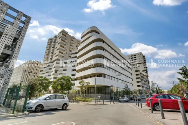 Location Bureaux 202 m² à 1 746 m²