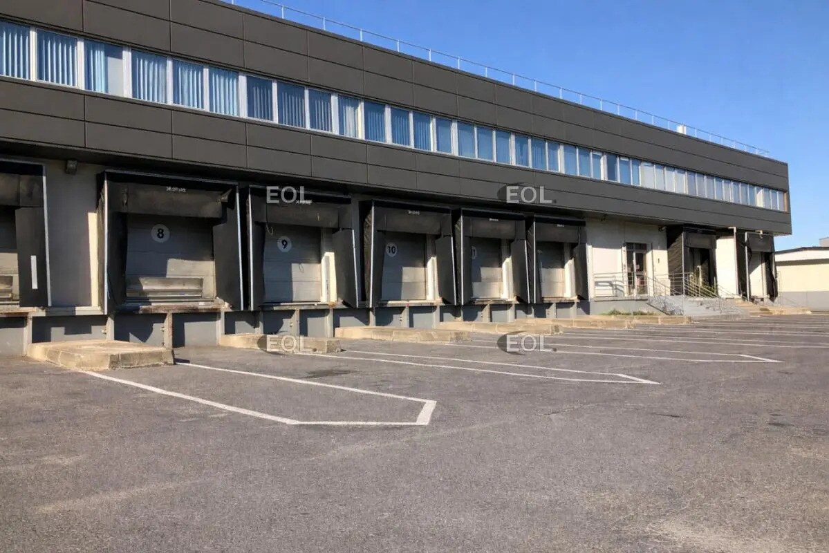 Industrial in Orly to rent Building Photo- Image 1 of 18