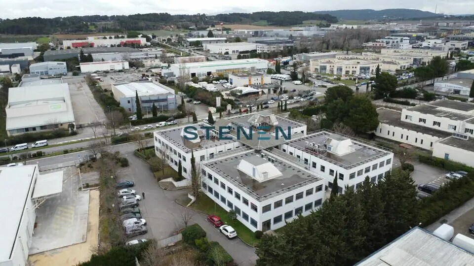 Office in Aix-en-Provence to rent Aerial- Image 1 of 23