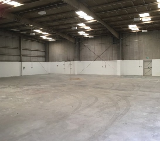 Units 1 & 2, Randolph Trading Estate, Kirkcaldy to rent Interior Photo- Image 1 of 2