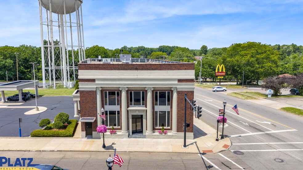 20 S Canal St, Newton Falls, OH for rent - Building Photo - Image 1 of 16