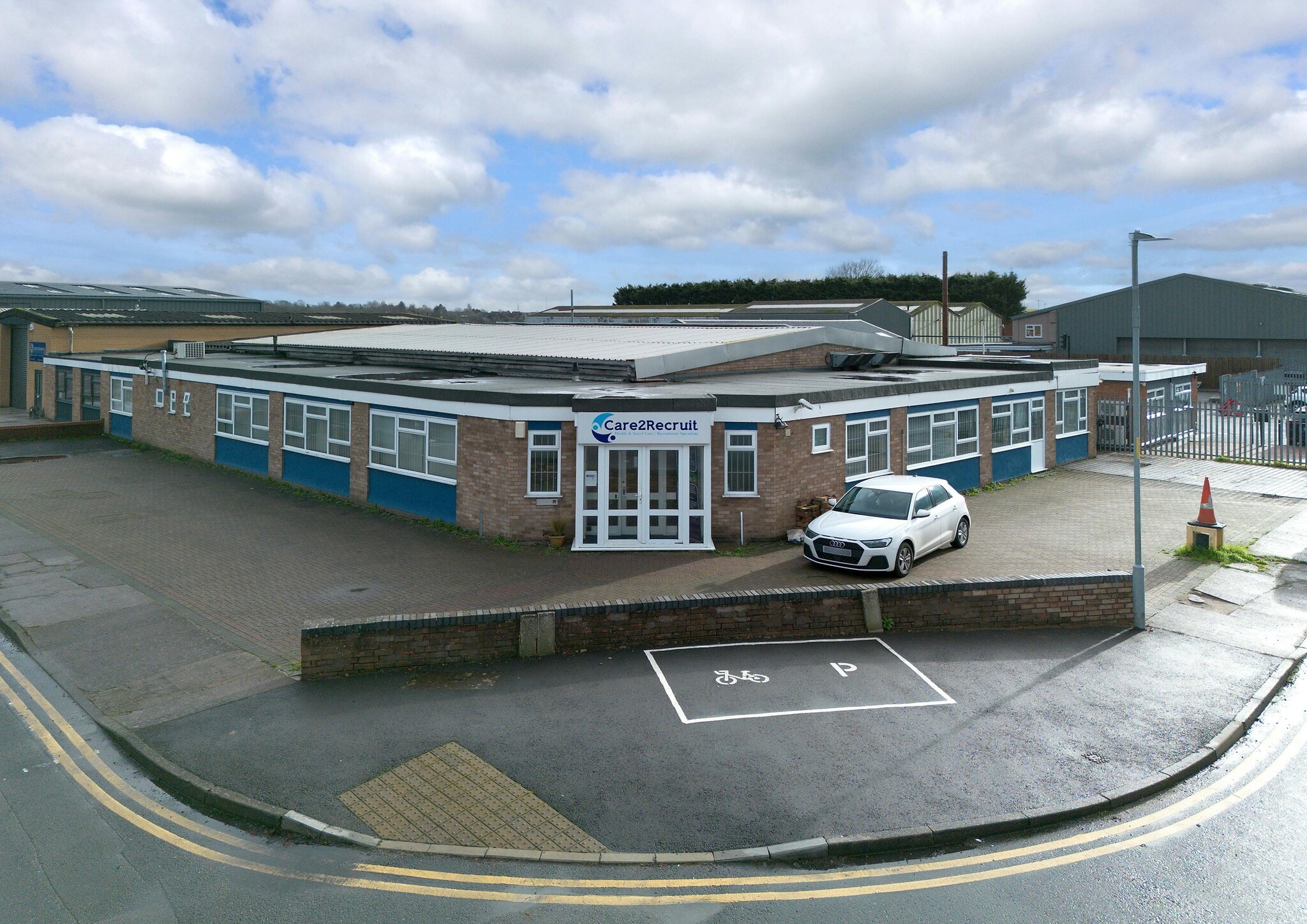 Weir Ln, Worcester for sale Building Photo- Image 1 of 13