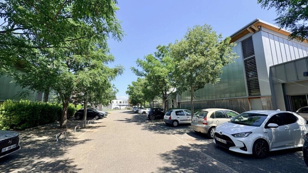 Retail in Avignon for sale - Building Photo - Image 3 of 12