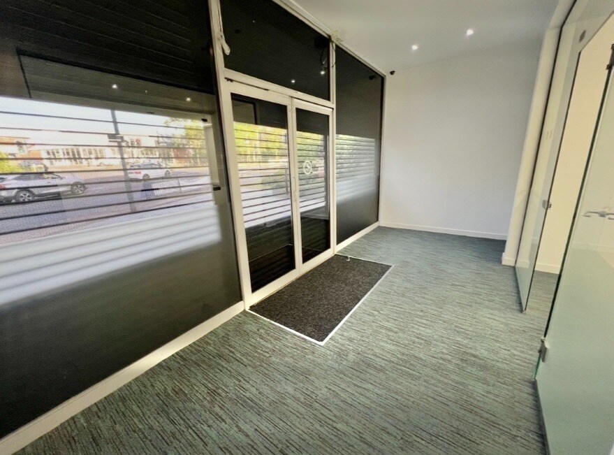 Newton St, Hyde to rent Interior Photo- Image 1 of 6