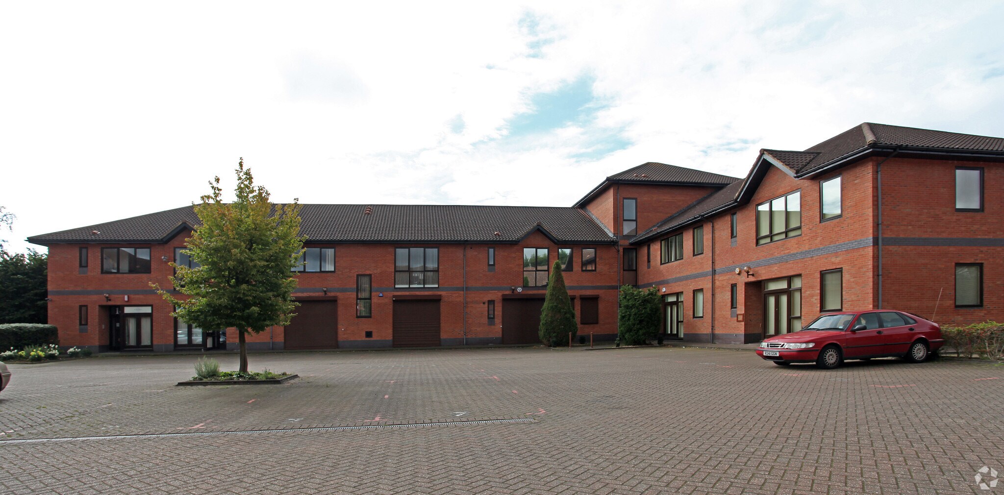 Hughenden Ave, High Wycombe for sale Primary Photo- Image 1 of 1