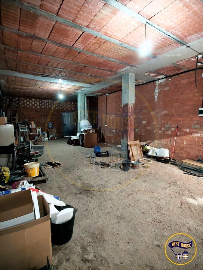 Cuenca, CUE 16002 - Unit Puerta 67, Esc. E - - Interior Photo - Image 2 of 8