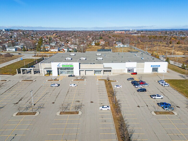 205 Baseline Rd W, Clarington, ON for sale - Building Photo - Image 2 of 5