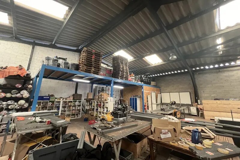 Light Industrial in Montpellier to rent - Interior Photo - Image 2 of 4