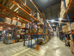 Industrial in Émerainville to rent Building Photo- Image 1 of 11