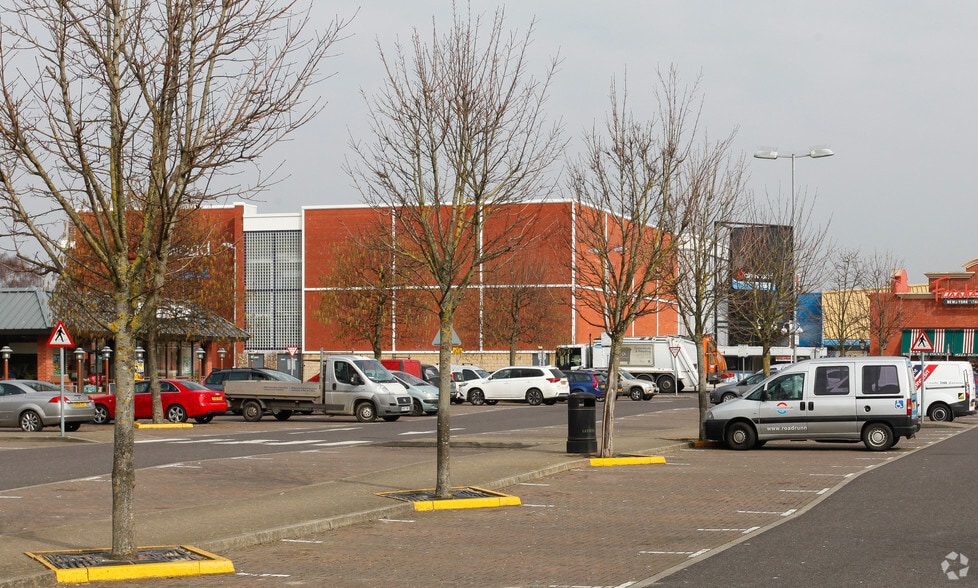 Terminus Rd, Chichester, PO19 8EL UK