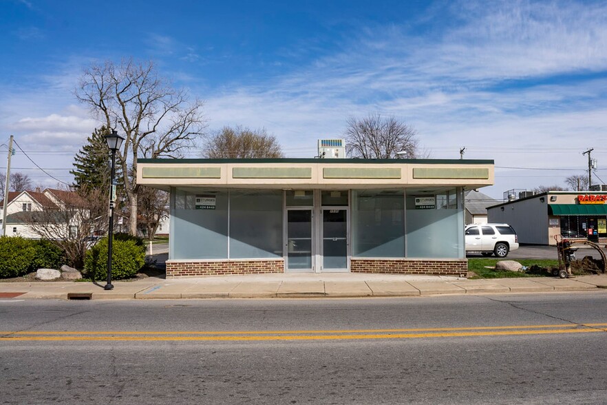 1530 Wells St, Fort Wayne, IN for sale - Building Photo - Image 1 of 1