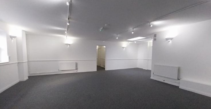 Ventnor Villas, Hove to rent Interior Photo- Image 1 of 5