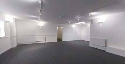 Ventnor Villas, Hove to rent Interior Photo- Image 1 of 5