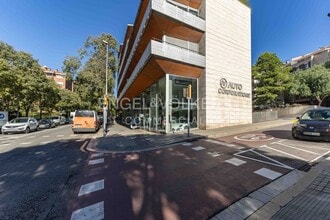 Office / Retail in Barcelona, Barcelona to rent Interior Photo- Image 1 of 30