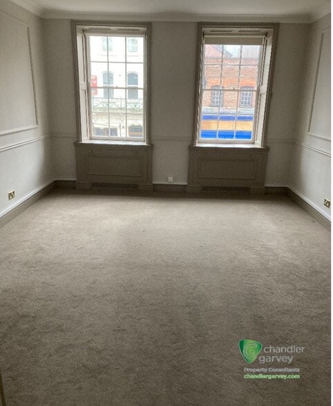 39-39a High St, High Wycombe to rent - Building Photo - Image 3 of 5