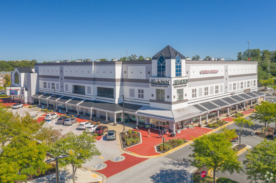 12100-12220 W Fairfax Towne Center, Fairfax, VA for rent - Building Photo - Image 1 of 13