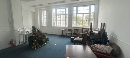 56-56A Chapel Rd, Worthing to rent Interior Photo- Image 2 of 3