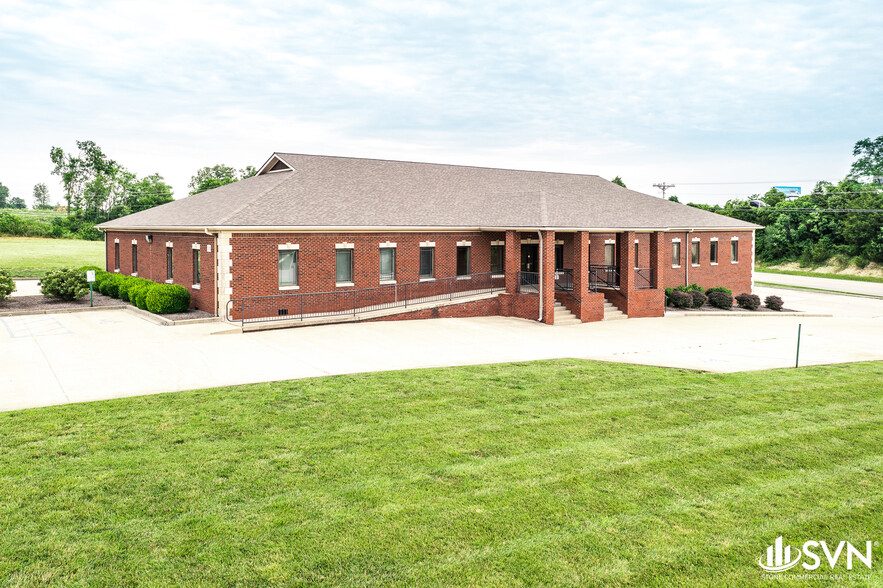 202 Kidd Dr, Berea, KY for sale - Primary Photo - Image 1 of 1