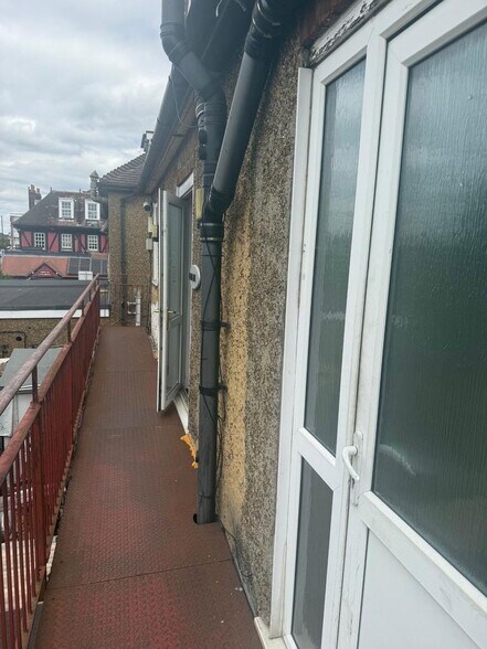 795A Great Cambridge Rd, Enfield for sale - Building Photo - Image 3 of 10