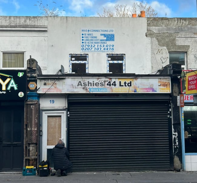 More details for 19 Portland Rd, London - Retail for Sale