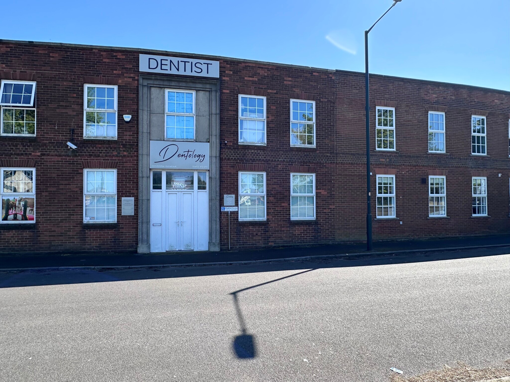8 Cleethorpe Rd, Grimsby for sale Building Photo- Image 1 of 4