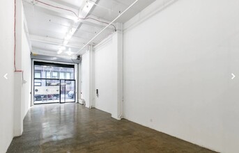 214 W 29th St, New York, NY for rent Interior Photo- Image 1 of 6