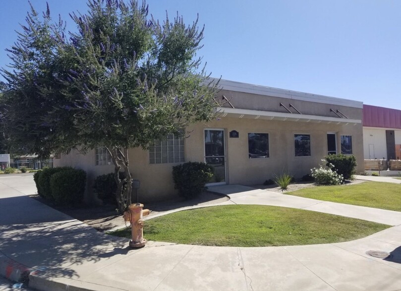 2129 E Tulare Ave, Tulare, CA for sale - Building Photo - Image 1 of 1