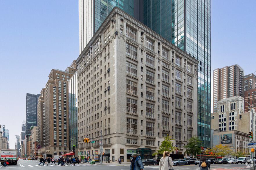 200 W 57th St, New York, NY for rent - Building Photo - Image 1 of 5