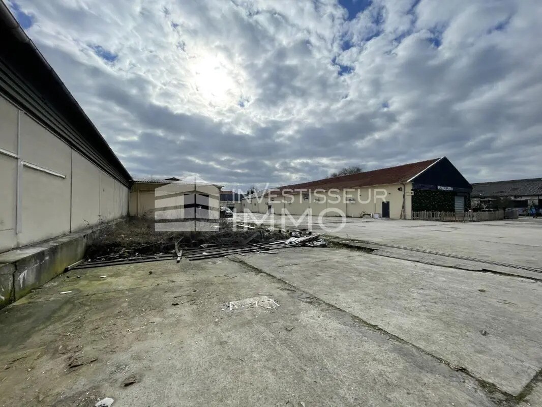 Light Industrial in Villenoy to rent Building Photo- Image 1 of 2