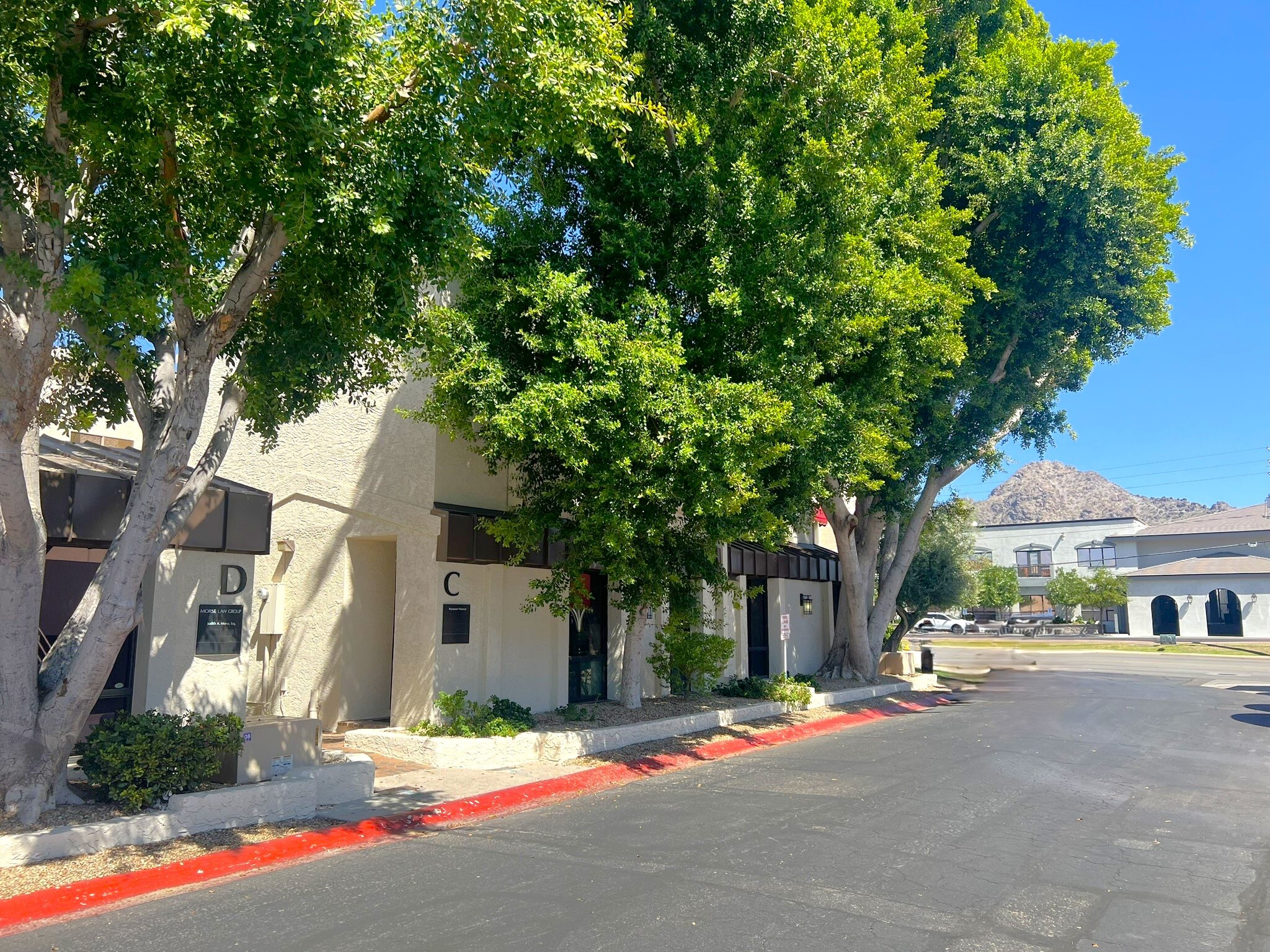 7220 N 16th St, Phoenix, AZ to rent Primary Photo- Image 1 of 8