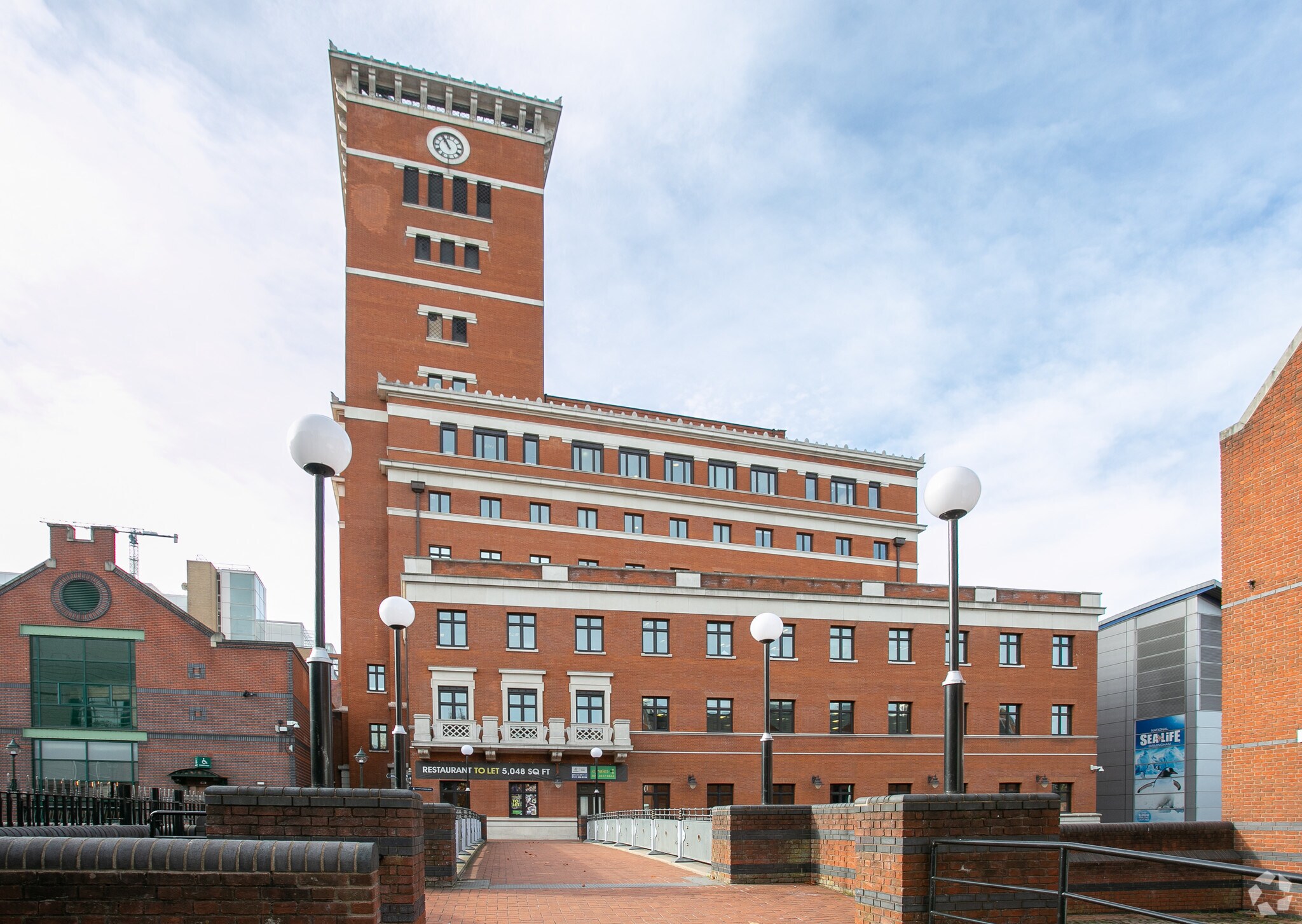 10F-18 The Waters Edge, Birmingham for sale Primary Photo- Image 1 of 1