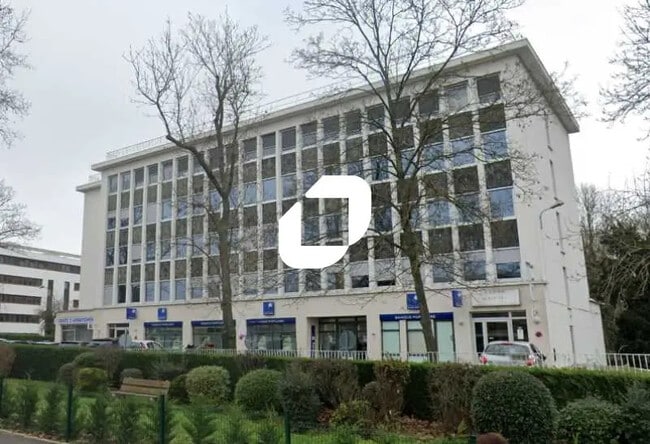 Location Bureaux 39 m² à 1 294 m²