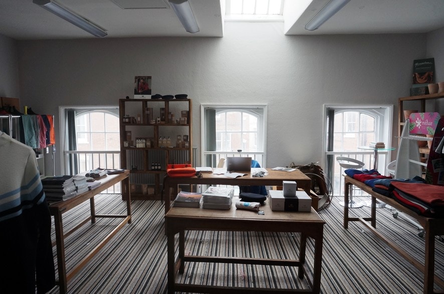 77 Wyle Cop, Shrewsbury to rent - Building Photo - Image 3 of 33