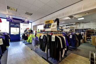 441-445 Honeypot Lane, Stanmore to rent Interior Photo- Image 2 of 6