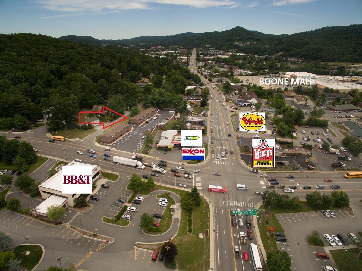 869 Highway 105 Ext, Boone 28607