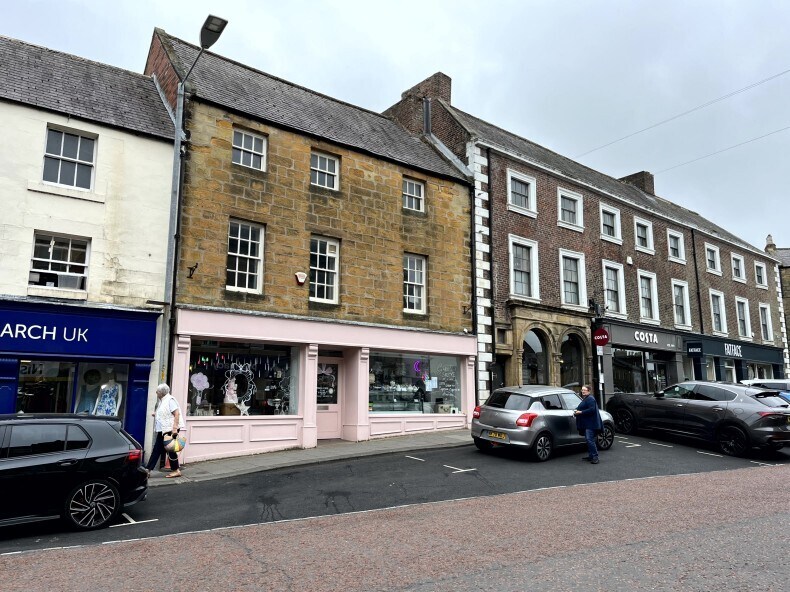 67 Bondgate Within, Alnwick to rent Building Photo- Image 1 of 2