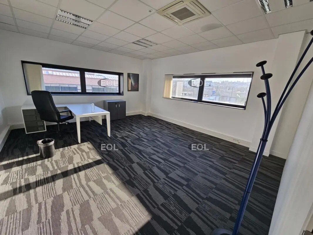 Light Industrial in Ivry-sur-Seine to rent Interior Photo- Image 1 of 13