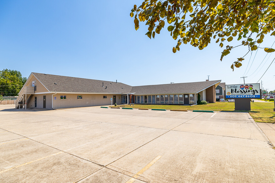 1019 24th Ave SW, Norman, OK for rent - Building Photo - Image 1 of 1