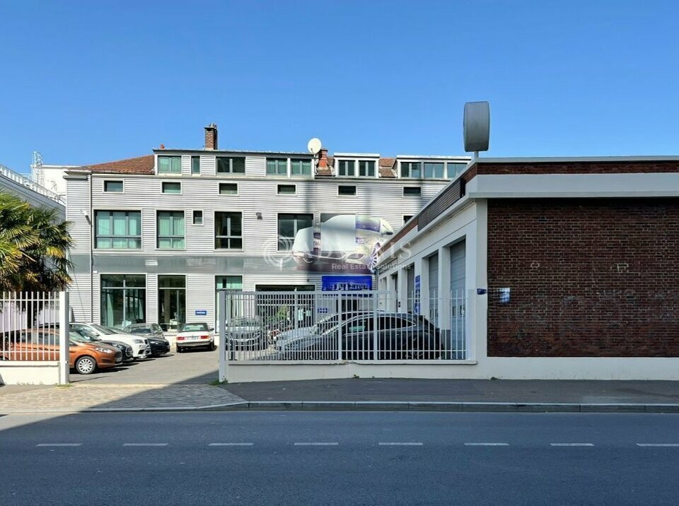 Light Industrial in Gennevilliers for sale Building Photo- Image 1 of 11
