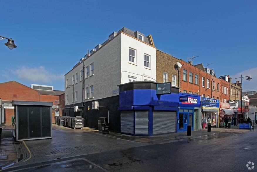 32 Chapel Market, London for sale - Primary Photo - Image 1 of 1