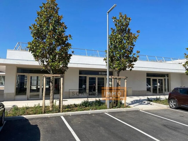 Location Commerce 150 m²