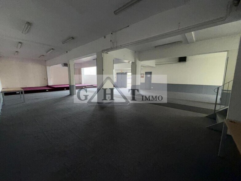 Industrial in Saint-Maur-des-Fossés to rent - Interior Photo - Image 2 of 6
