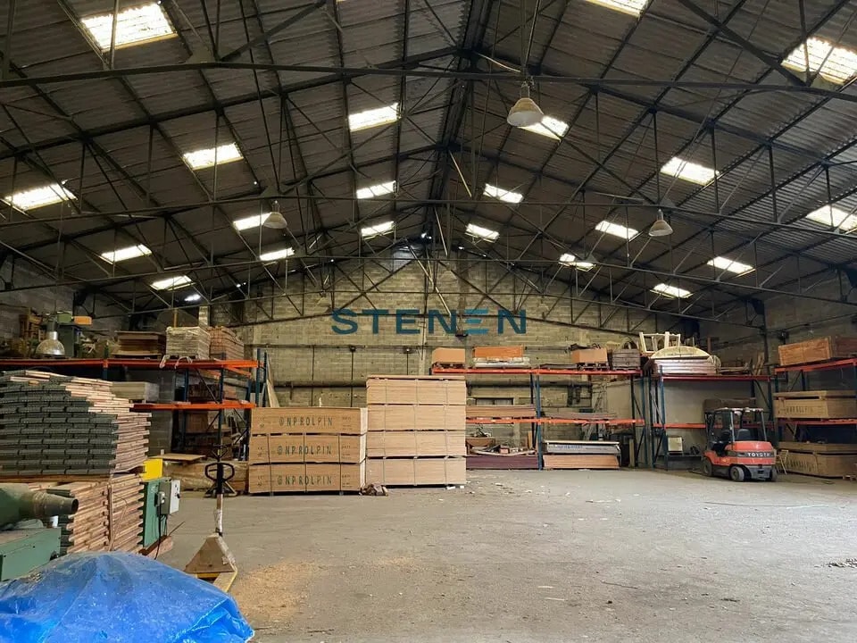 Vente Local d'activités 1 000 m² - Photo 1
