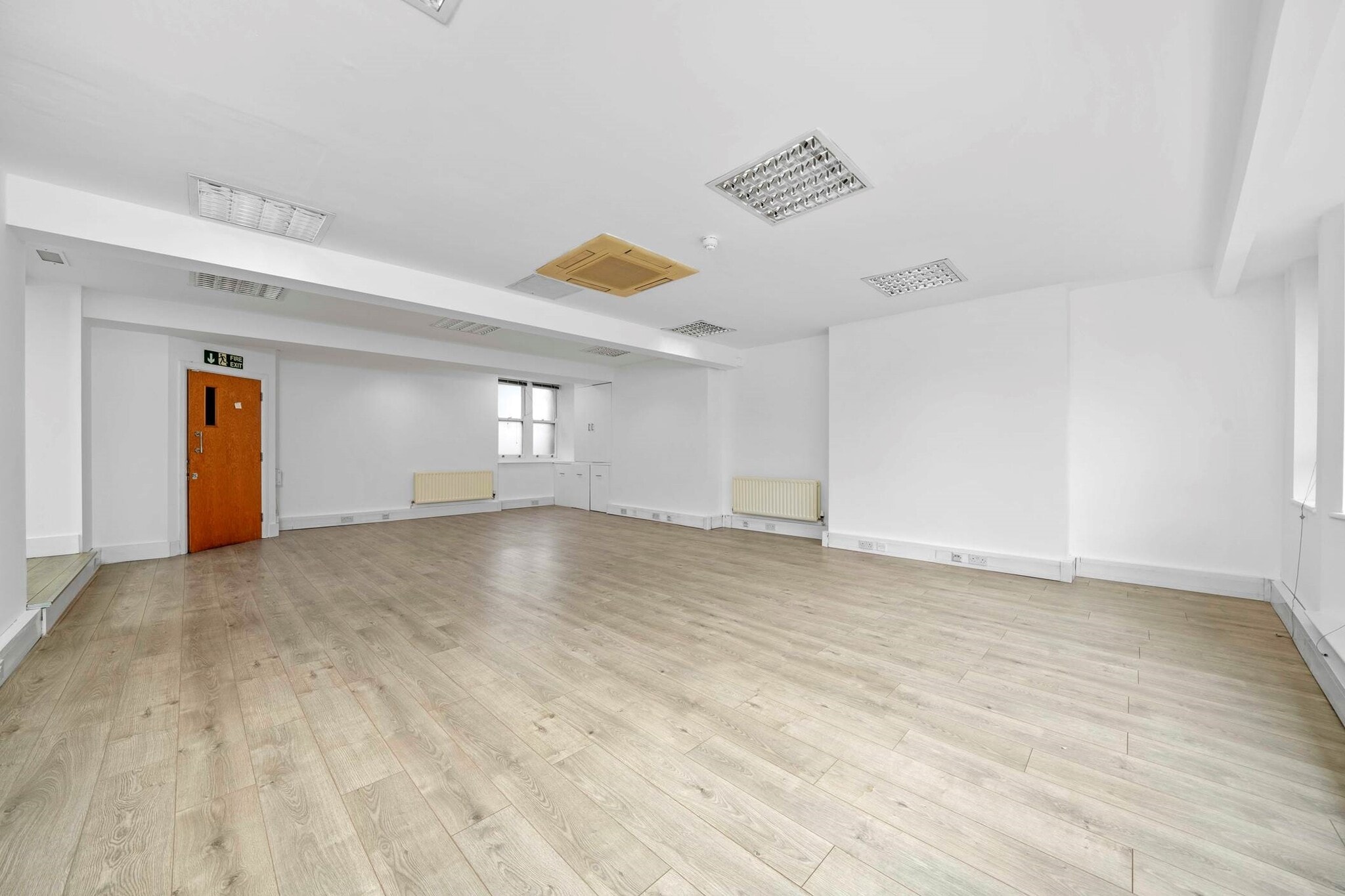 76-77 Watling St, London for sale Interior Photo- Image 1 of 1