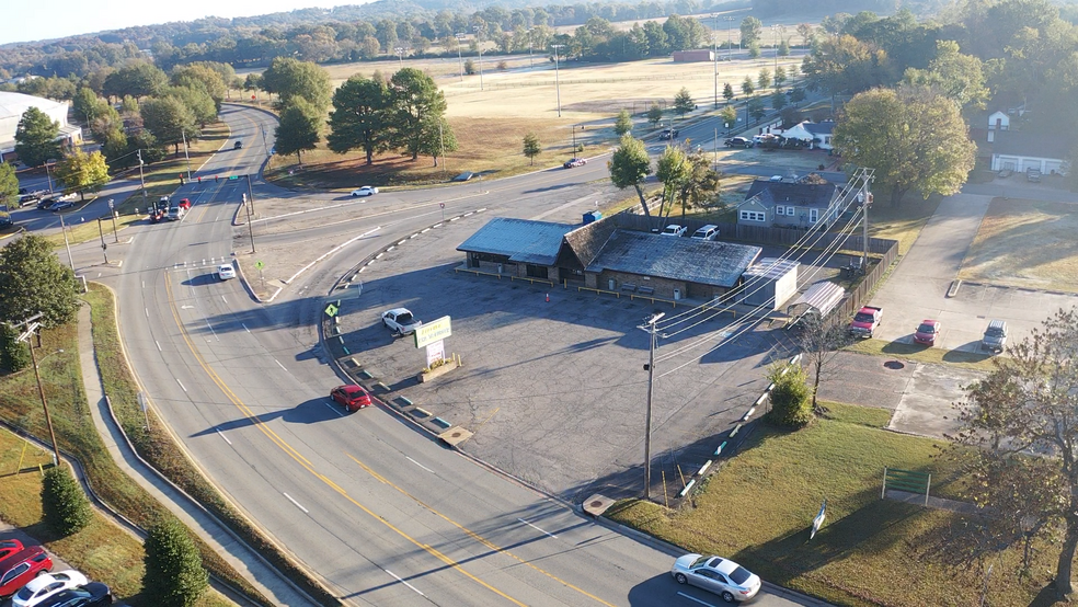 1410 N Arkansas Ave, Russellville, AR for sale - Building Photo - Image 2 of 35