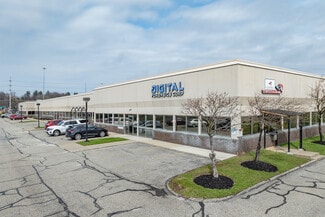 More details for 4400 Renaissance Pky, Warrensville Heights, OH - Light Industrial to Rent