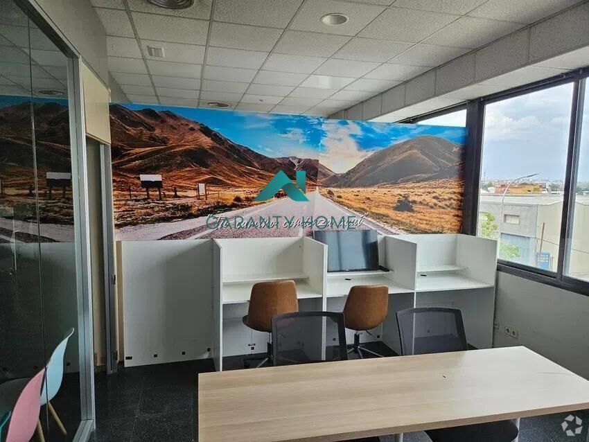 Office in Madrid, Madrid to rent Interior Photo- Image 1 of 2